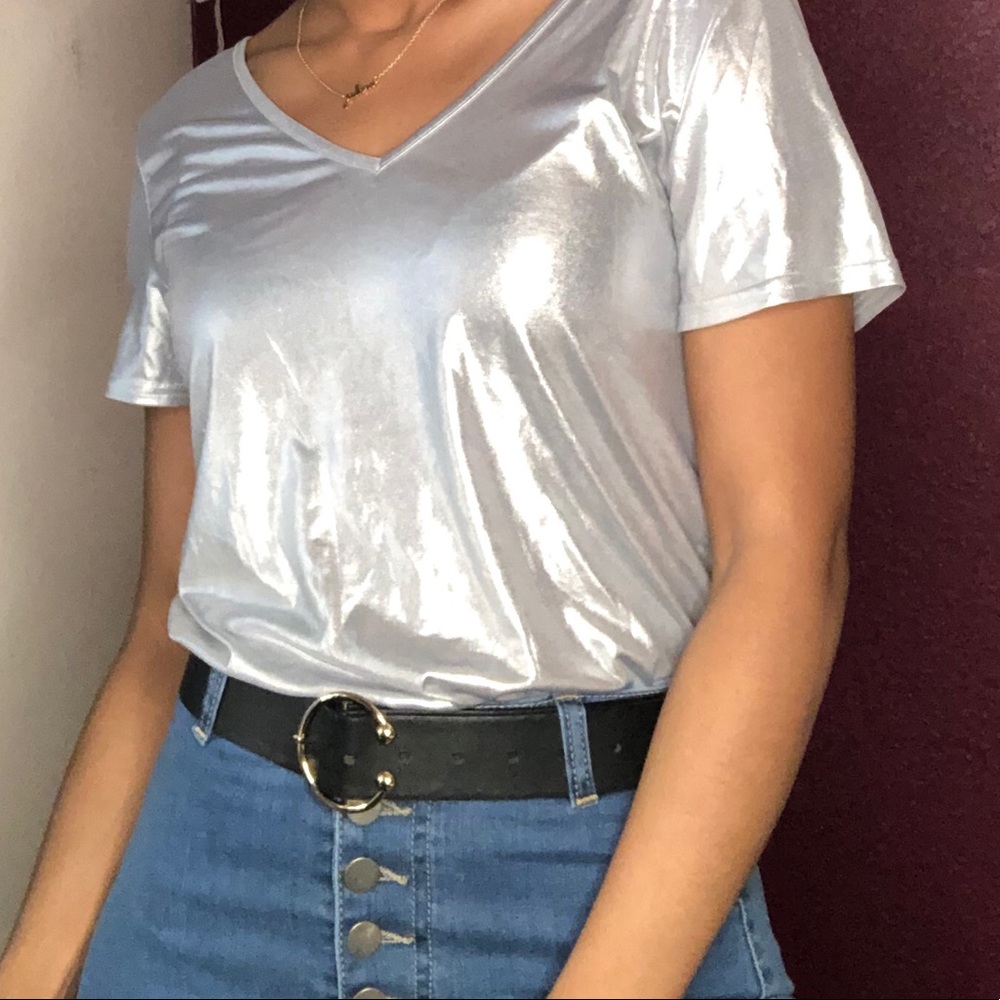 Silver-metallic, v-neck shirt
